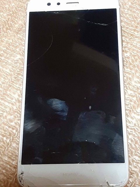 スマホのタッチやスワイプ効かない