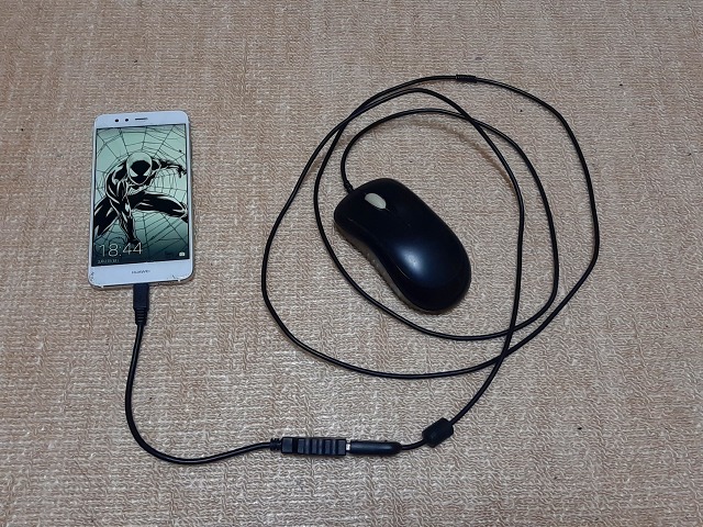 スマホのタッチやスワイプ効かない